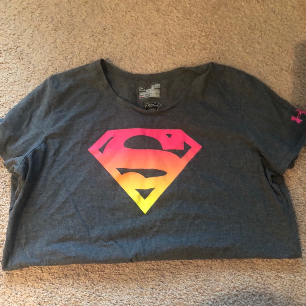 Under Armour women’s workout T-shirt